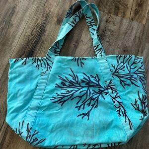 Kealopiko zippered tote